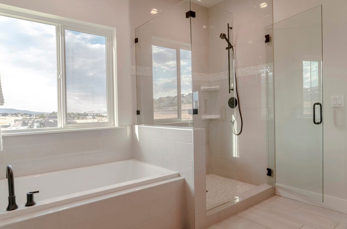 Shower Door Options for Your Luxury Bathroom